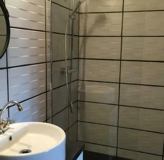 デラックスルーム, Chambre D Hôte Mara