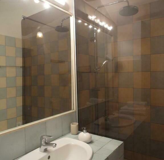 Comfort room with mountain view, Chambre D Hôtes Le Jas Des Sagnières