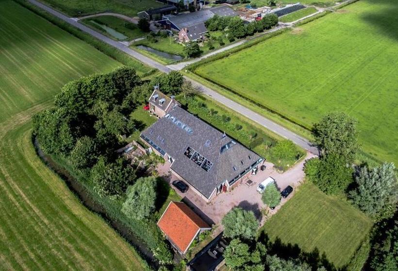 דירת חדר סופריור, Gastopstal