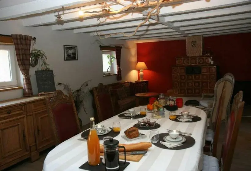 Pokój Standard, Hagebuche