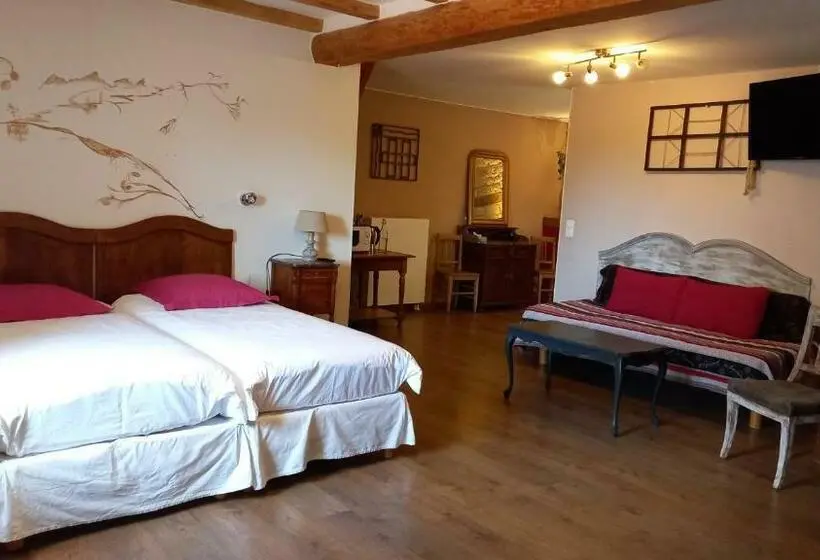 Apartament Rodzinny, Hagebuche