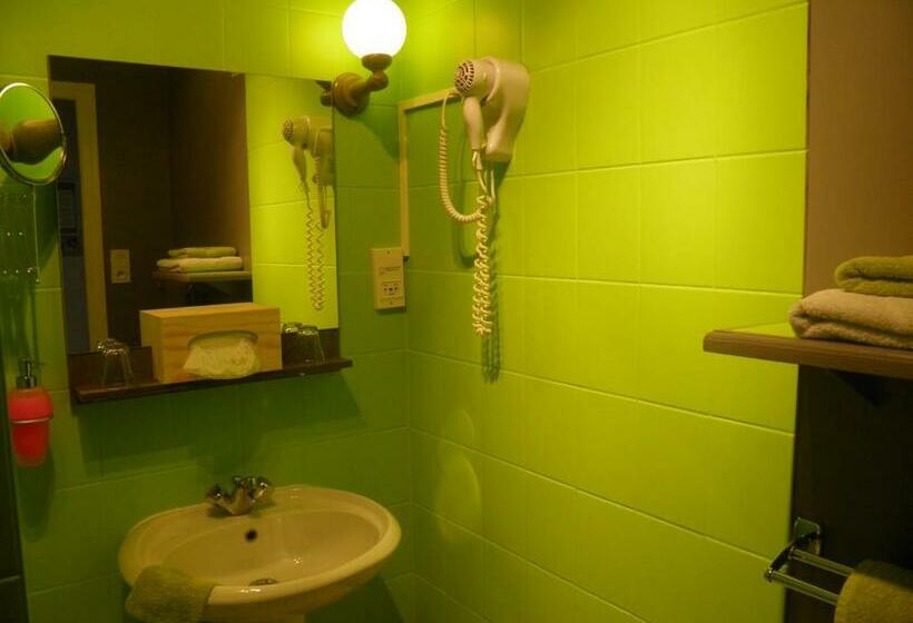 غرفة قياسية, Le Moulin D Eclaron