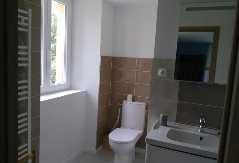 غرفة قياسية مطلّة علي الحديقة, Les Chambres D Odile