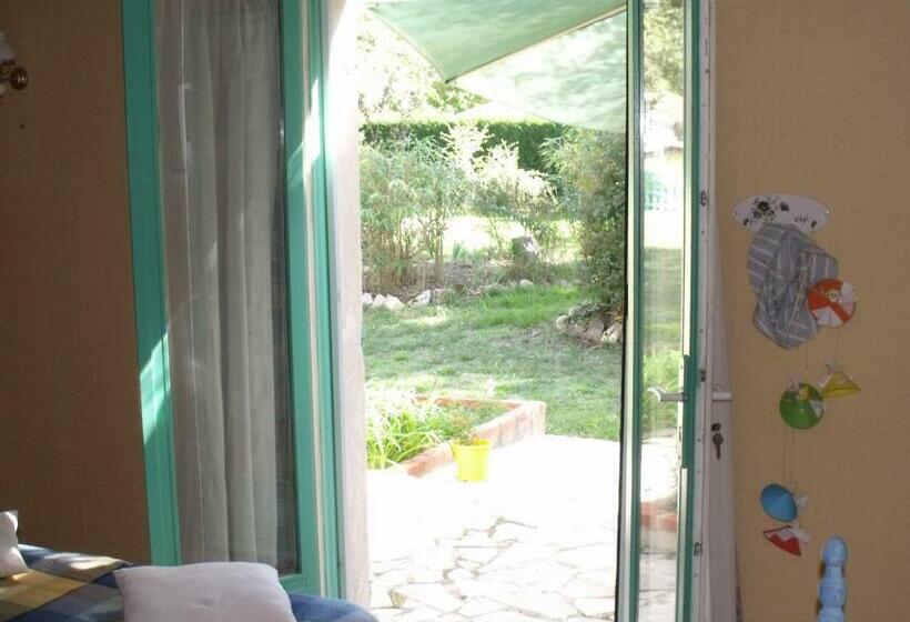 חדר סטנדרט נוף לגינה, Les Hôtes Landes
