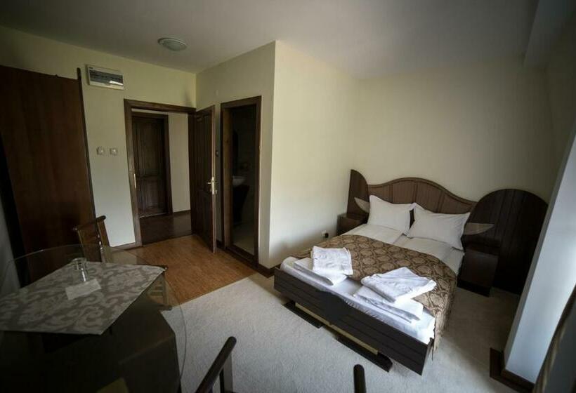 スタンダードルーム, Saciova Hills