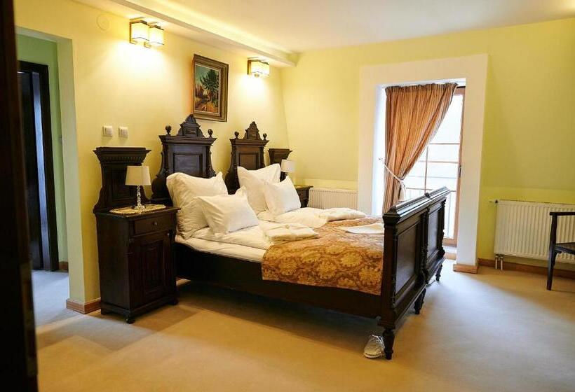 １ベッドルームアパートメント, Saciova Hills