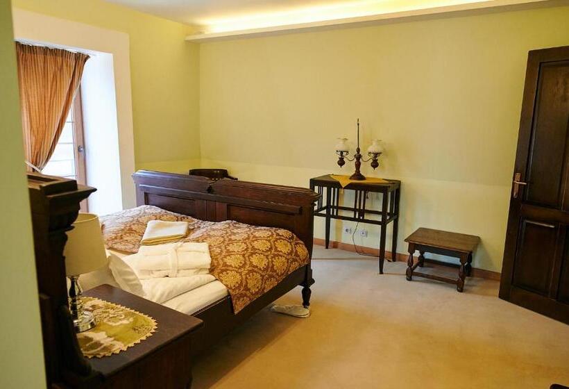 １ベッドルームアパートメント, Saciova Hills