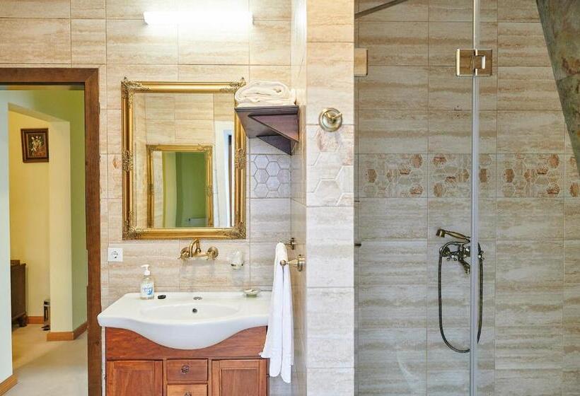 １ベッドルームアパートメント, Saciova Hills