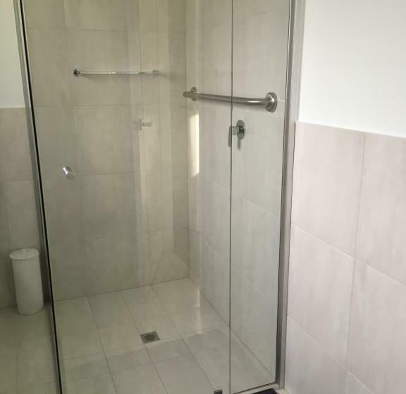 デラックススタジオ, Studio Echunga Adelaide Hills