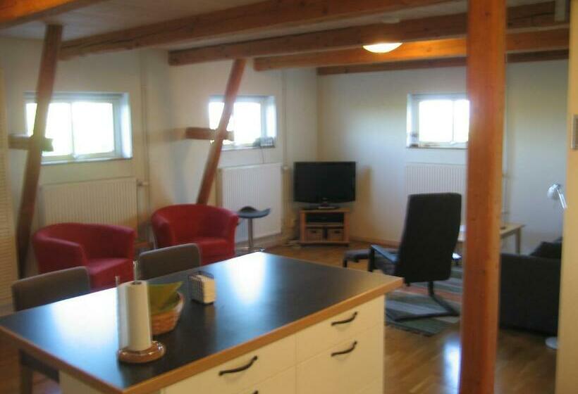 带1个卧室的公寓, Gårdsboende