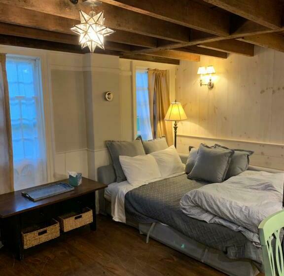 סטודיו סטנדרטי נוף לגינה, Innkeeper S Place B&b