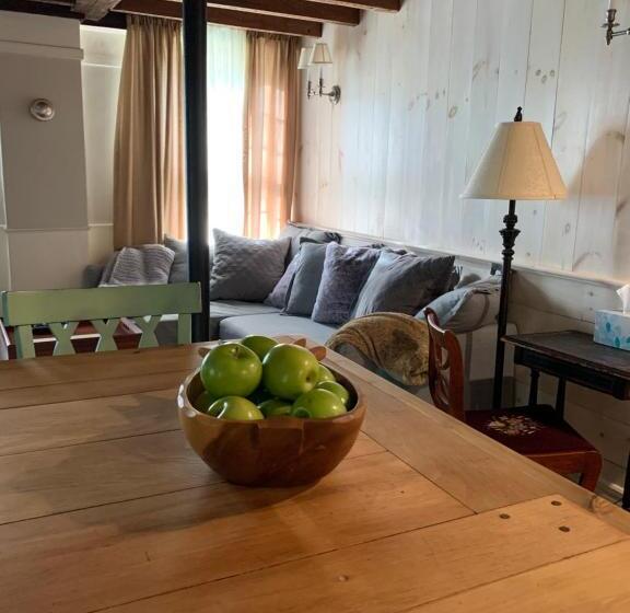 סטודיו סטנדרטי נוף לגינה, Innkeeper S Place B&b