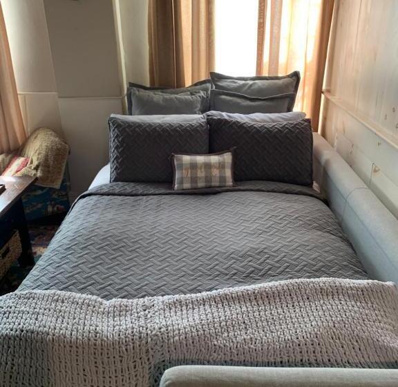 Студио Стандарт Вид на Сад, Innkeeper S Place B&b