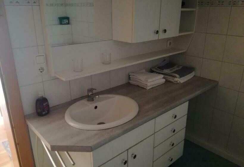 شقة غرفة واحدة, Gästehaus Lemmerer