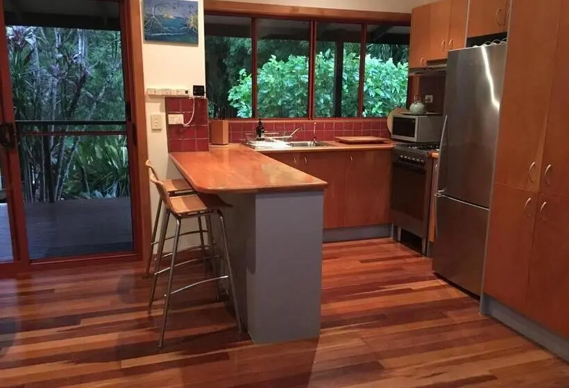 キャビン, Kin Kin Cottage Retreat