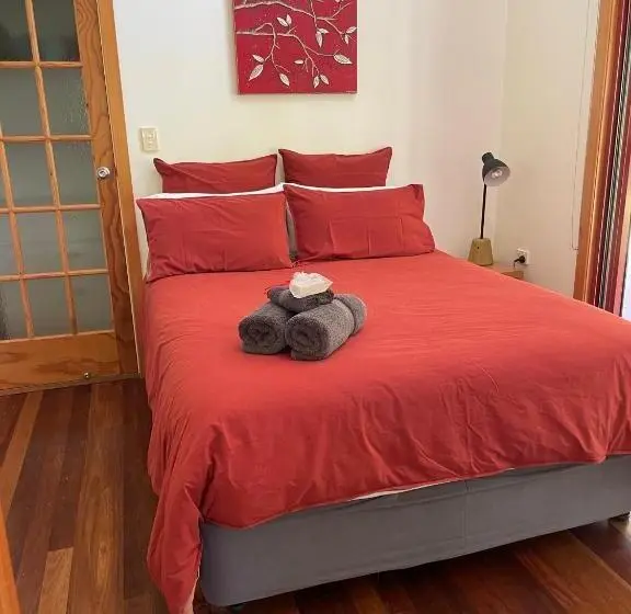 キャビン, Kin Kin Cottage Retreat