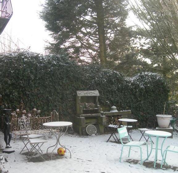 Семейный Номер, La Fermette De La Vache Rousse