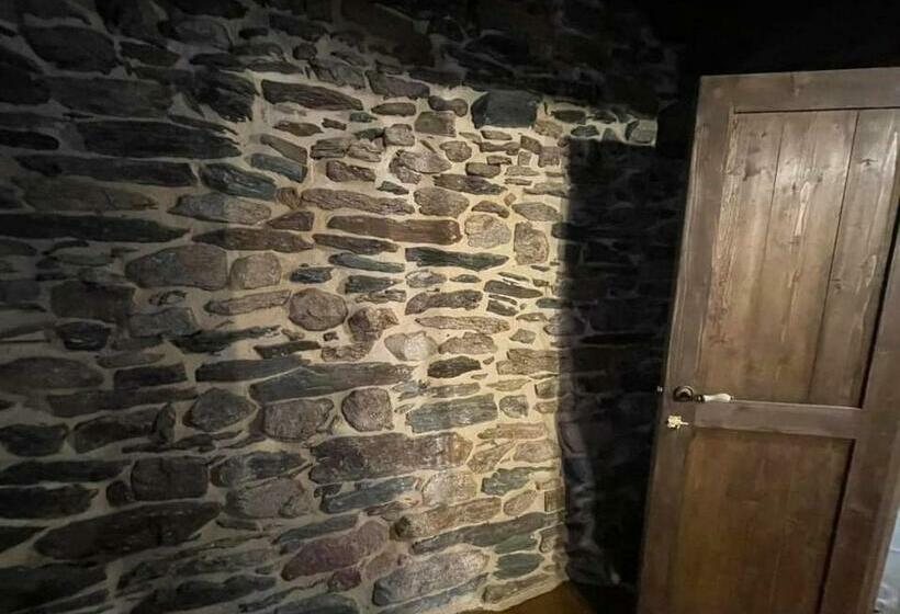 בקתת חדר, Las Casitas De Requeixo