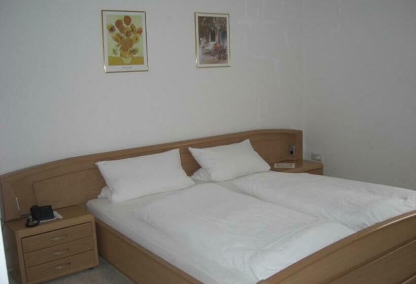 침실 1개 아파트, Pension Beer