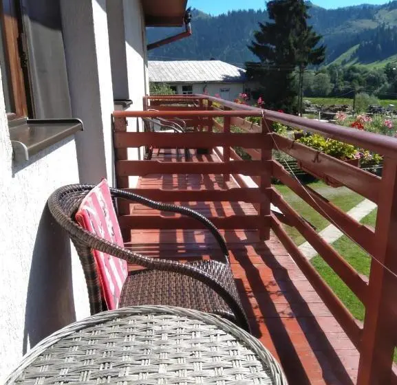 2ベッドルームアパートメント, Pensiunea Roua Diminetilor