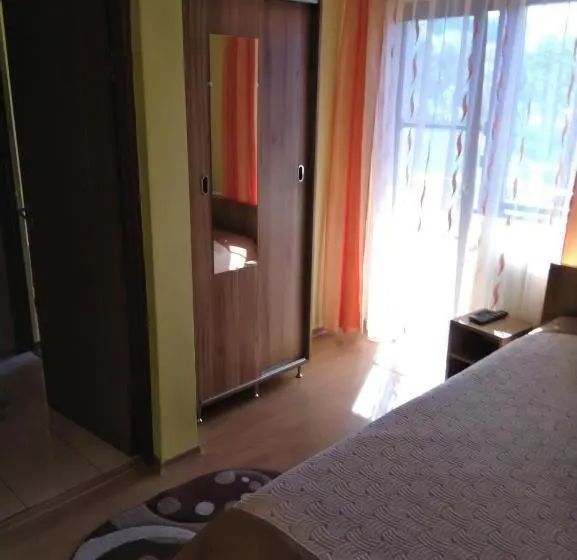 2ベッドルームアパートメント, Pensiunea Roua Diminetilor