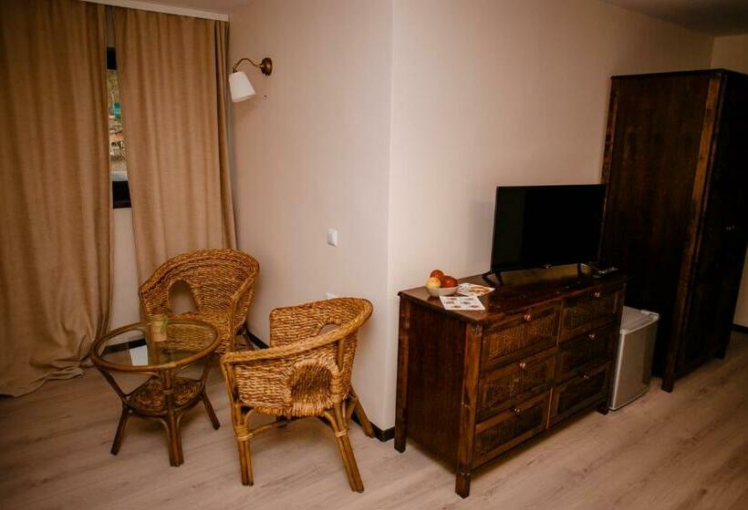 غرفة قياسية مطلّة علي الحديقة, Agropensiunea Colev