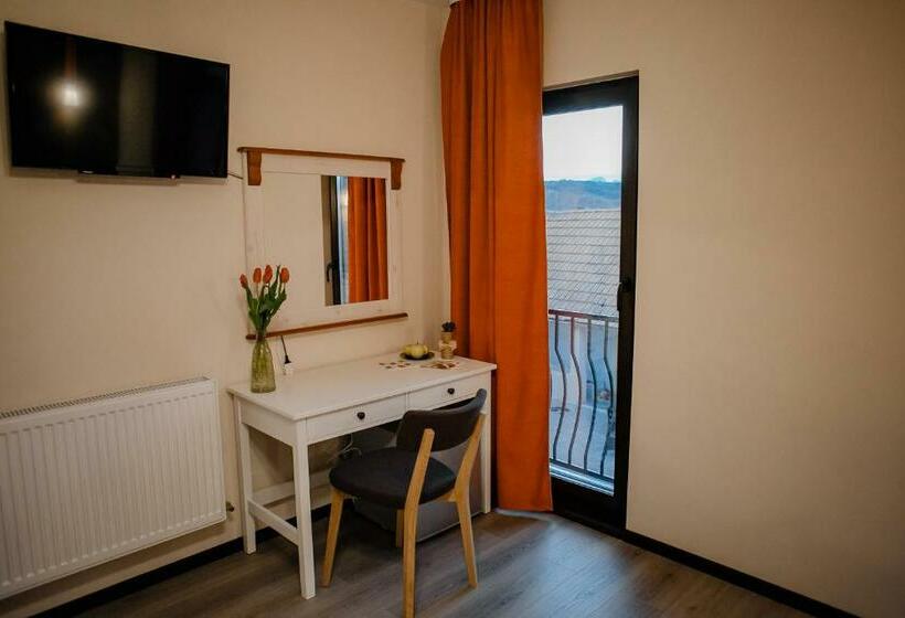 غرفة قياسية مطلة على الجبل, Agropensiunea Colev