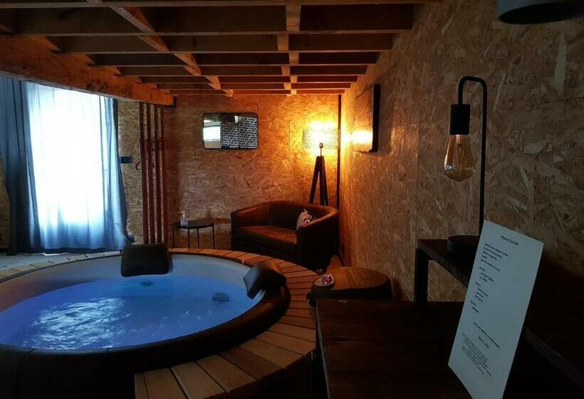 豪华房间, Au Soleil Vert   Chambre De Charme Avec Spa Et Sauna Privés