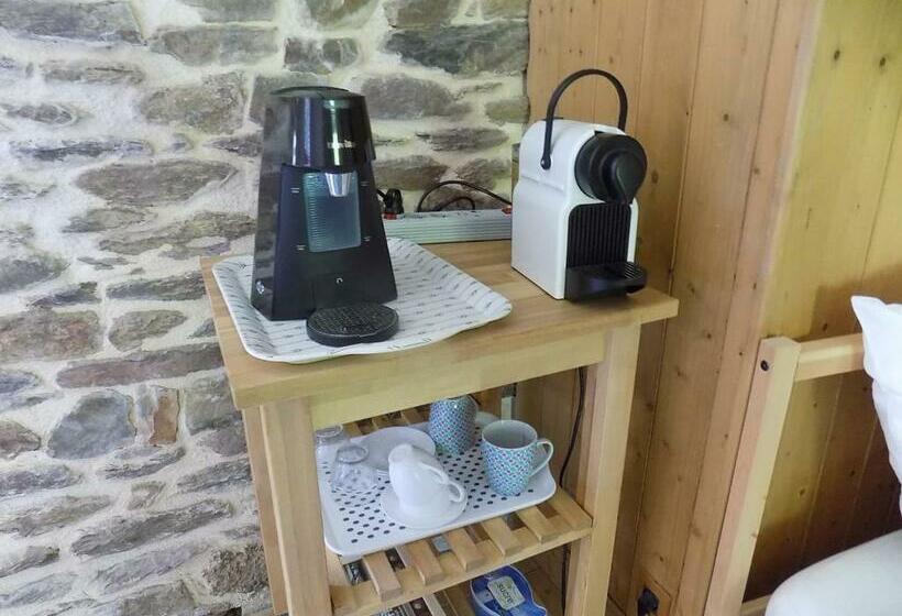 חדר דלוקס, Ianrhu