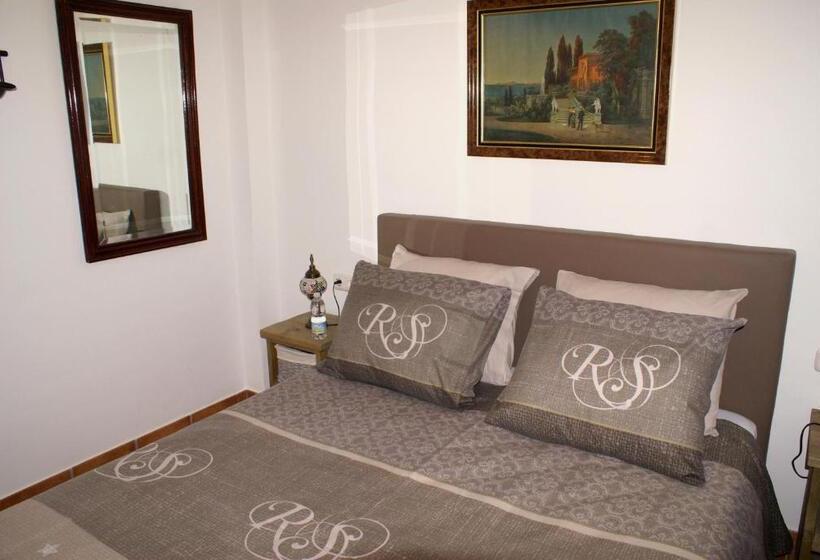 חדר דחוקס עם מיטת קינג, La Cañota King Rooms Adults Only