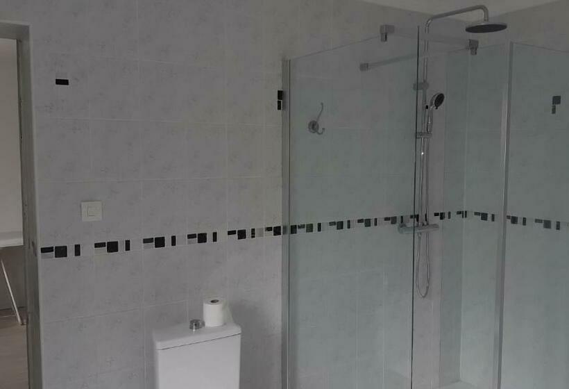 חדר משפחתי, Les Hauts De Proisy