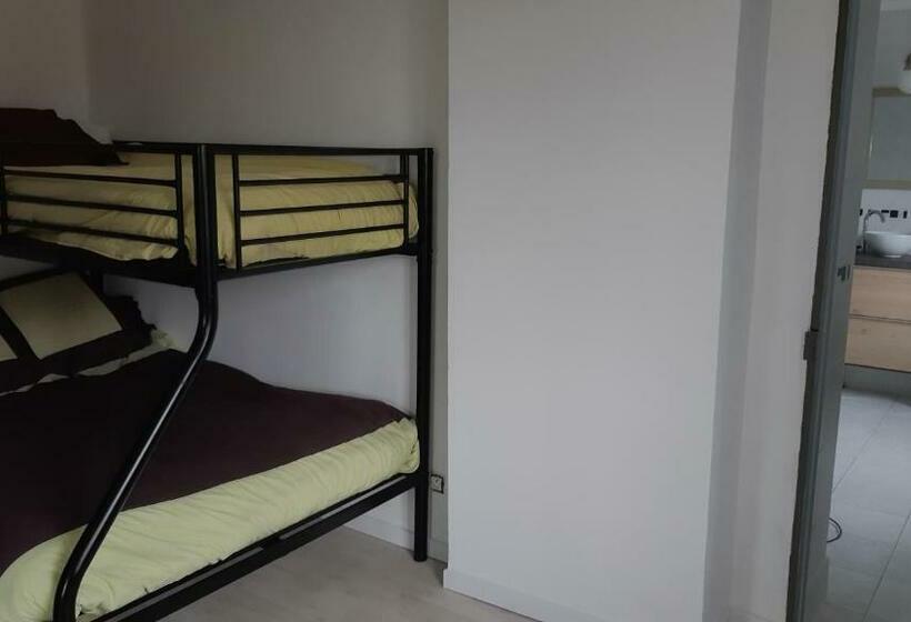 חדר משפחתי, Les Hauts De Proisy