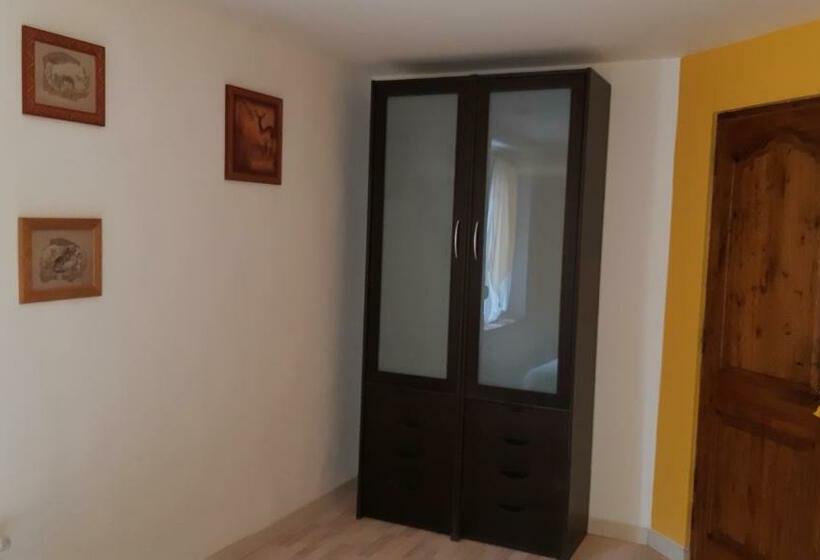 חדר אקונומי, Les Hauts De Proisy