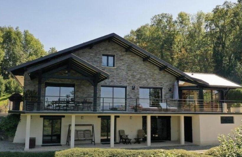 Номер Стандарт Вид на Сад, Mur Mûres