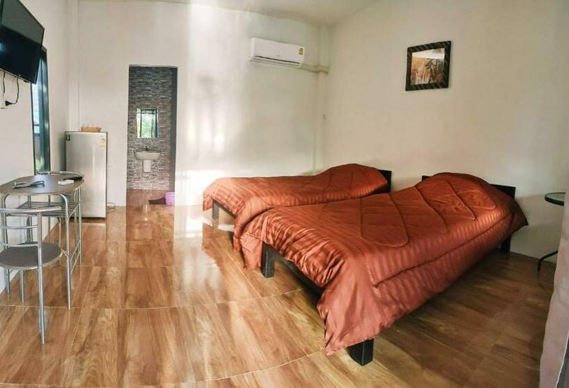 Четырехместный Номер Стандарт, Noppakhun Resort