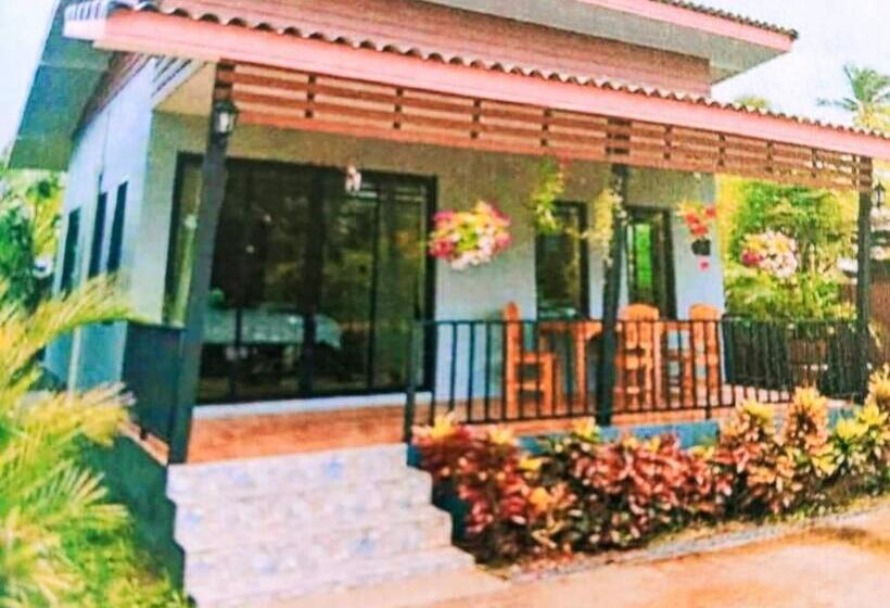 חדר סטנדרט לארבעה, Noppakhun Resort