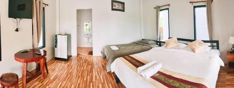 Четырехместный Номер Стандарт, Noppakhun Resort