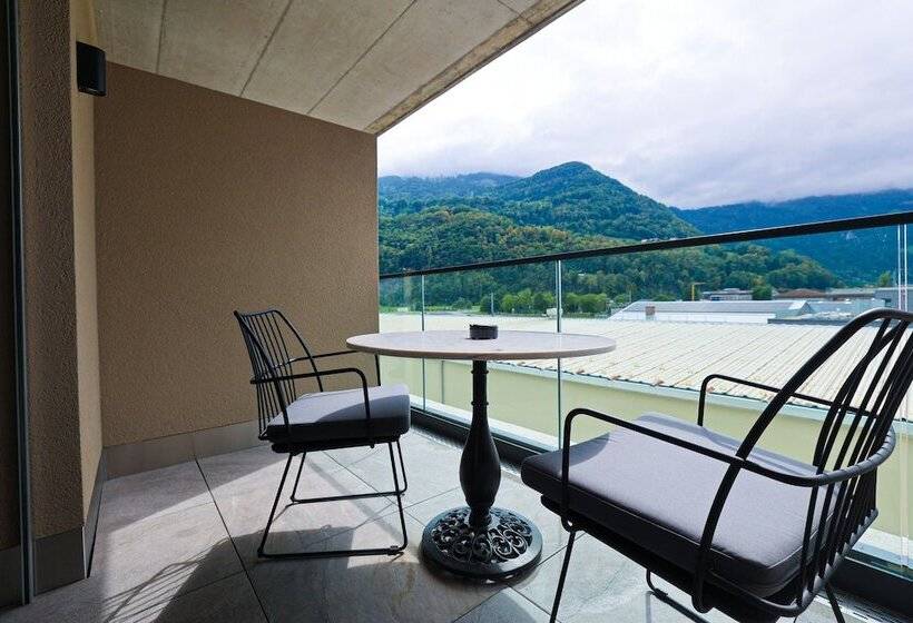 غرفة عائلية, City Hotel Glarnerland