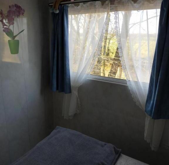 １ベッドルームハウス, Ferme Pedagogique Des Pennetieres