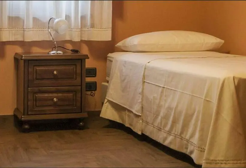 Chambre Standard Individuelle, Feudo Delle Querce