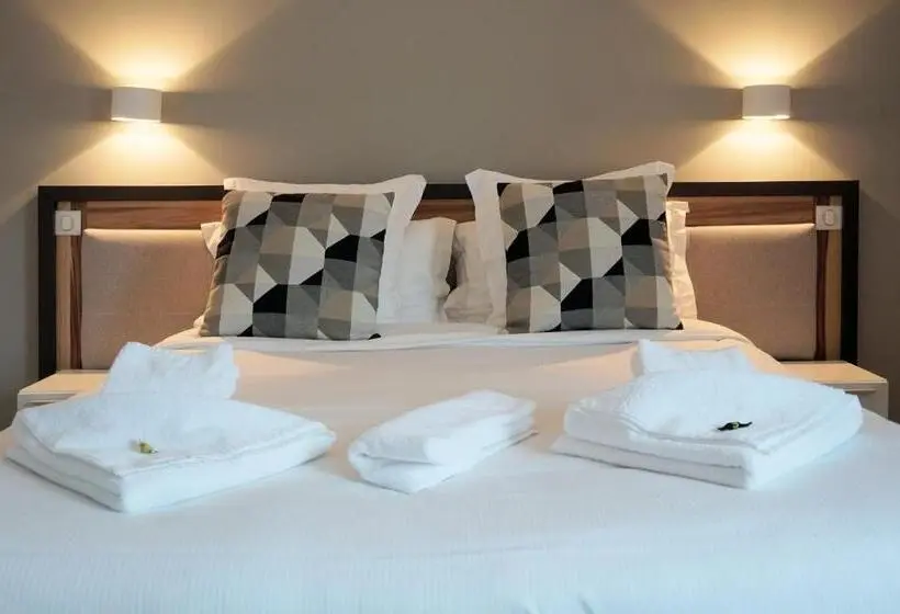 スタンダード４人部屋, Logis Hôtel Le Confluent