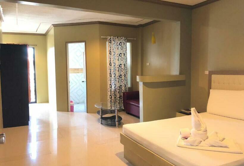 سوییت لوکس, Jared Suites