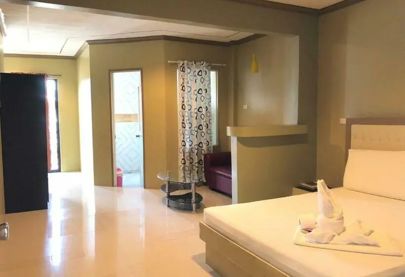 Suite Deluxe, Jared Suites