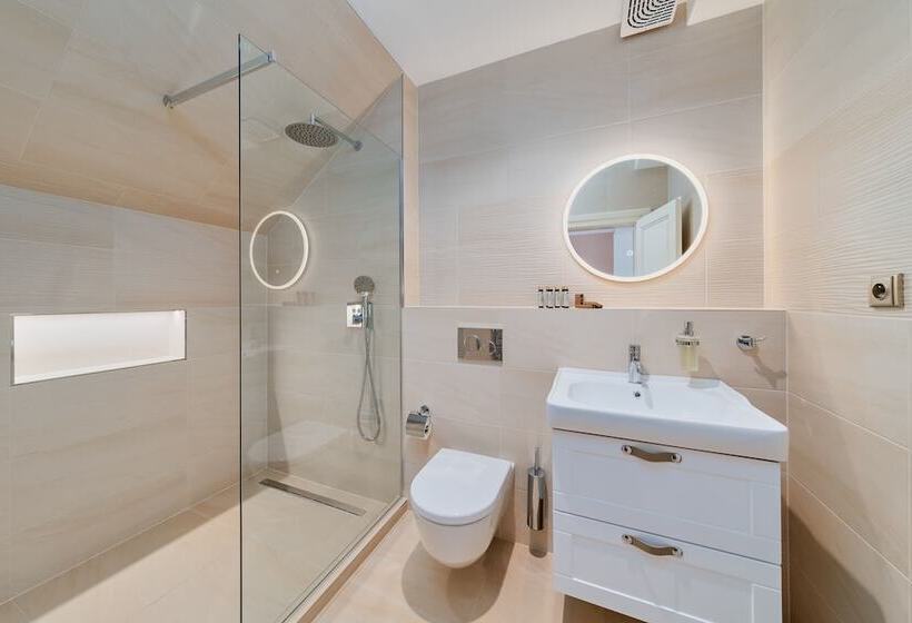 Номер Стандарт, & Restaurant Chateau Trnová