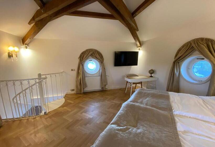 Люкс 2 Спальни, & Restaurant Chateau Trnová