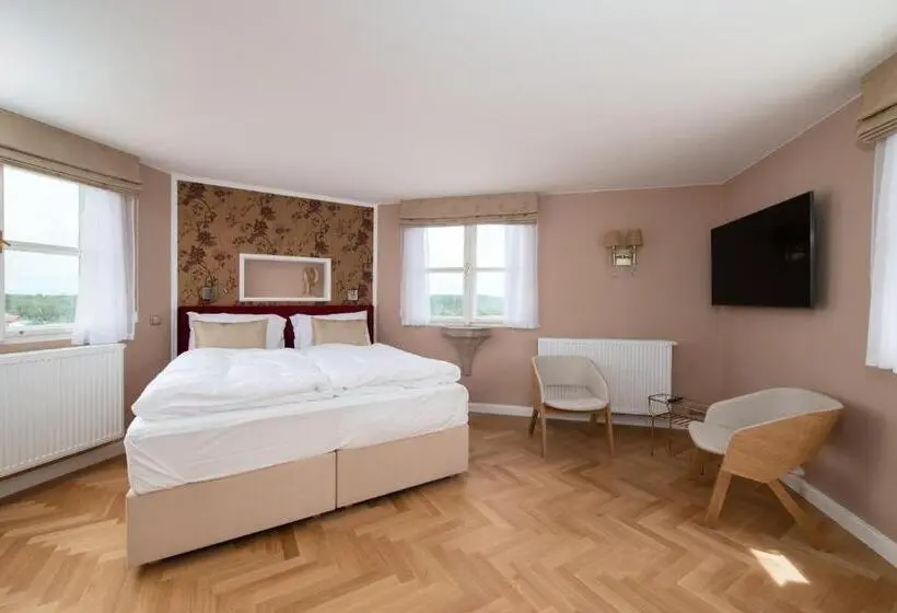 ２ベッドスイートルーム, & Restaurant Chateau Trnová
