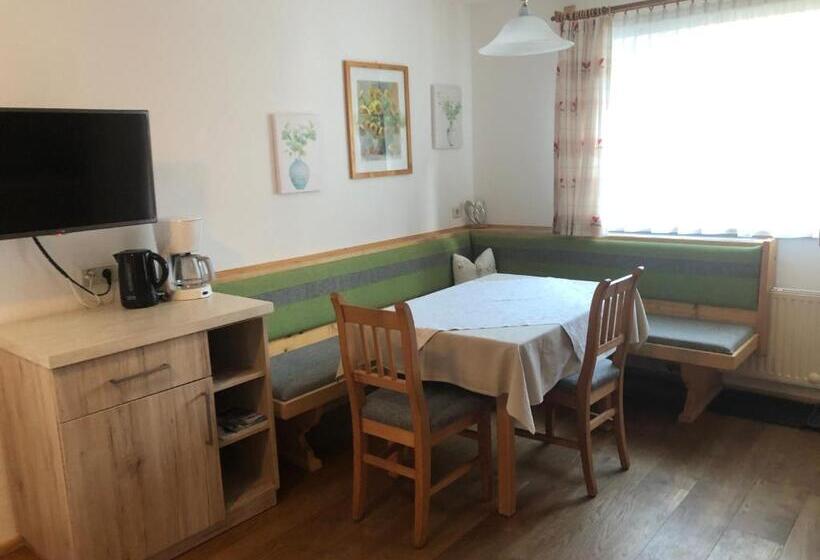 ２ベッドルームアパートメント, Schmiedlehnerhof