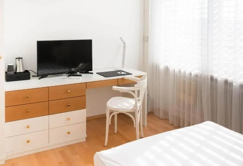 Quarto standart individual, Aparthome L.i.n.z