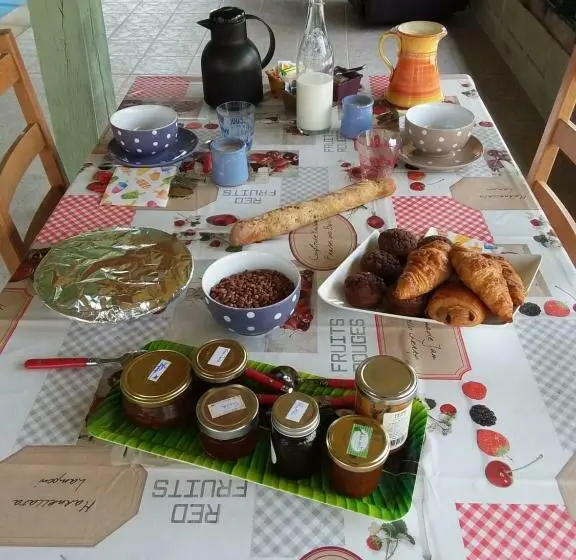 Standard-huone Terassi, Chez Marie Ange Et Clovis