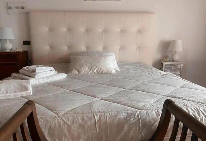 Люкс Вид на Бассейн, Rosy25